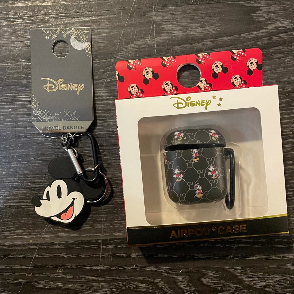 NWT Mickey airpod case and phone ring